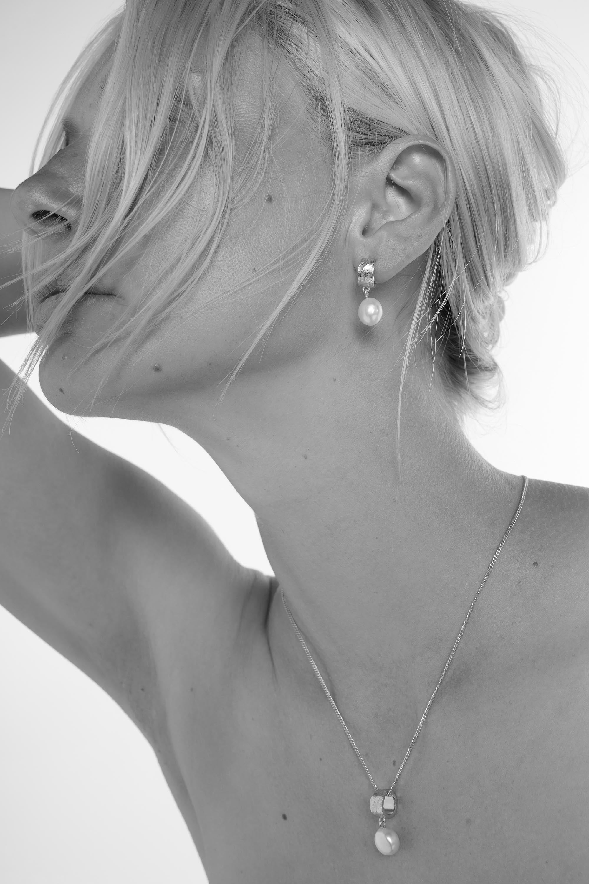 Freshwater Pearl Earrings