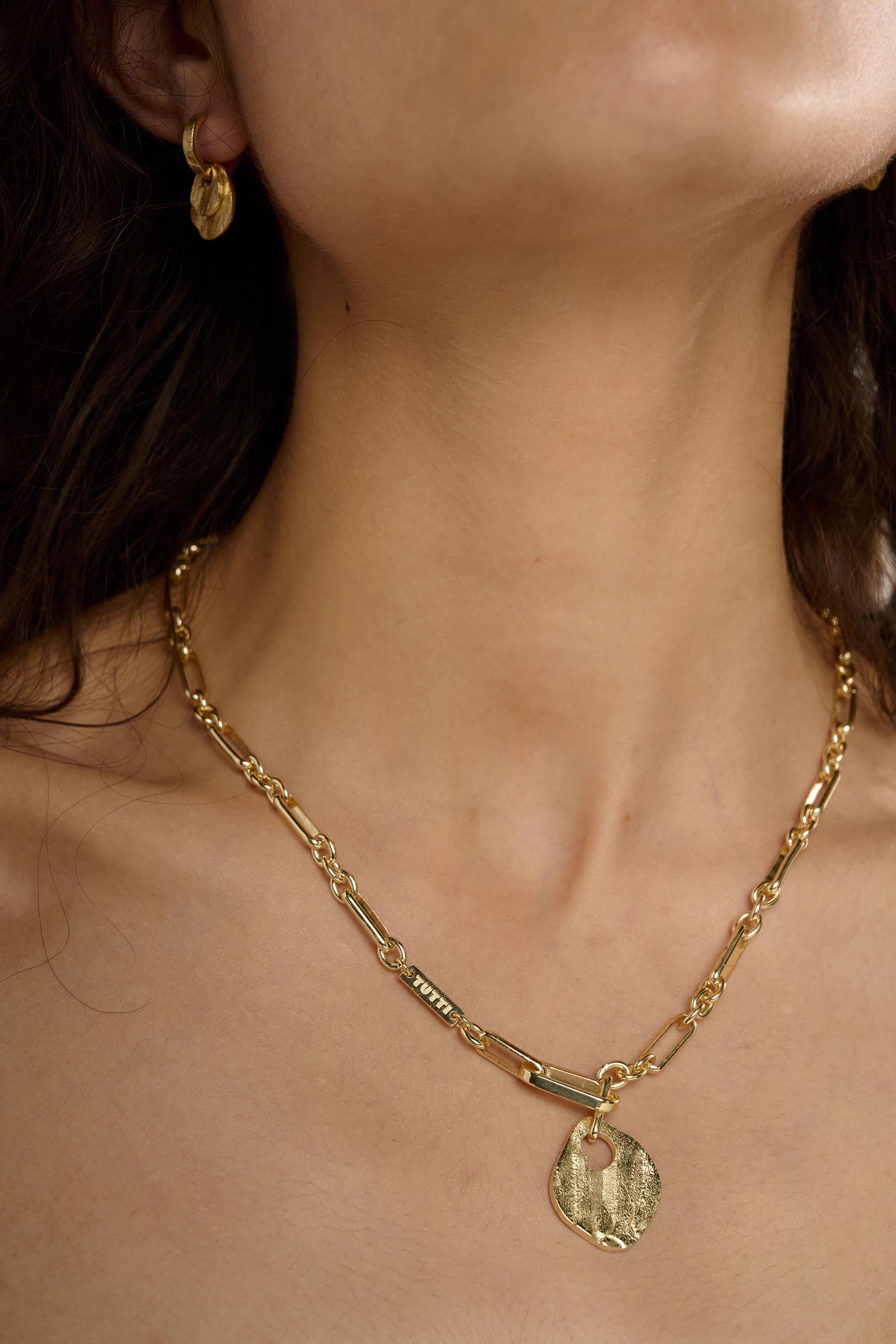 Baia Lariat Necklace
