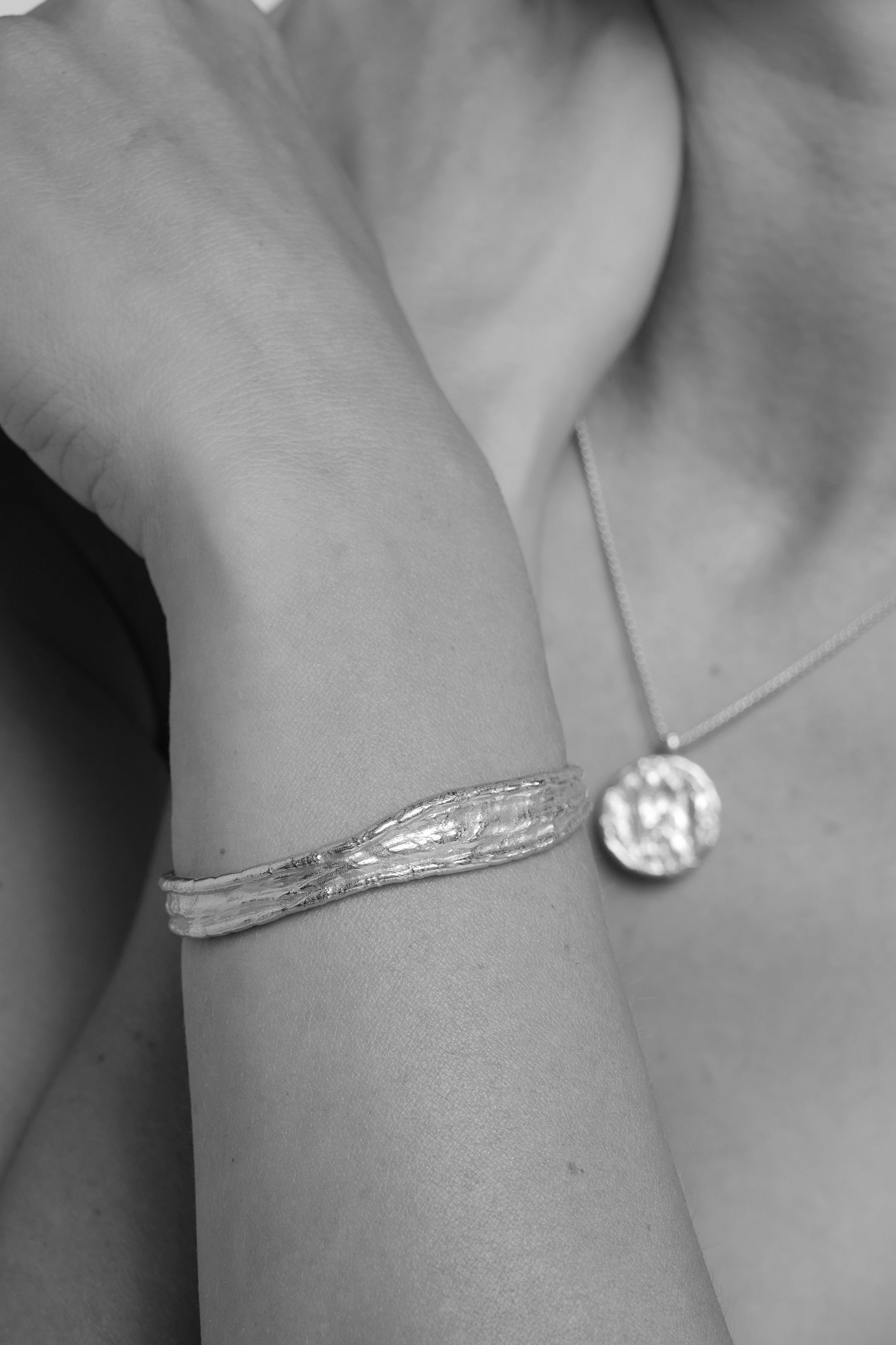 Driftline Bangle