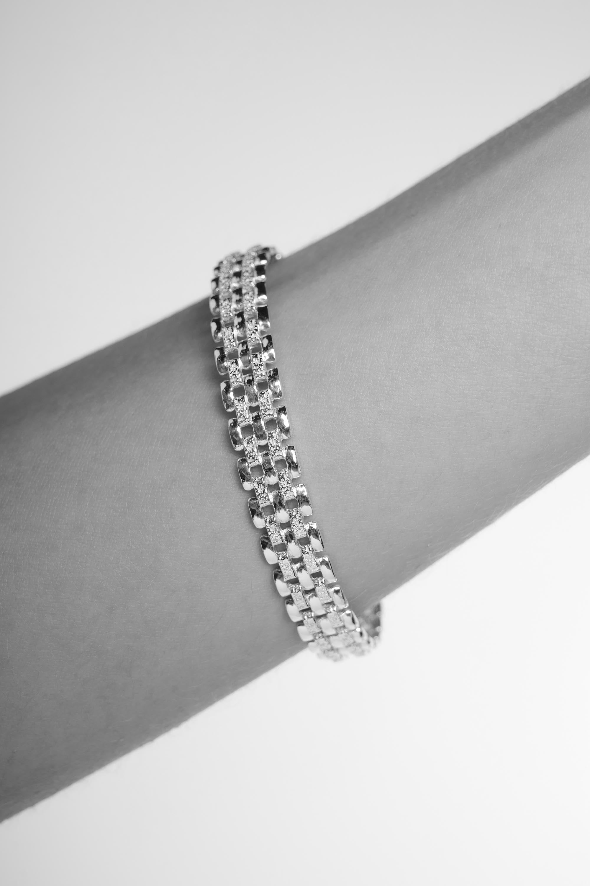 Form Bangle