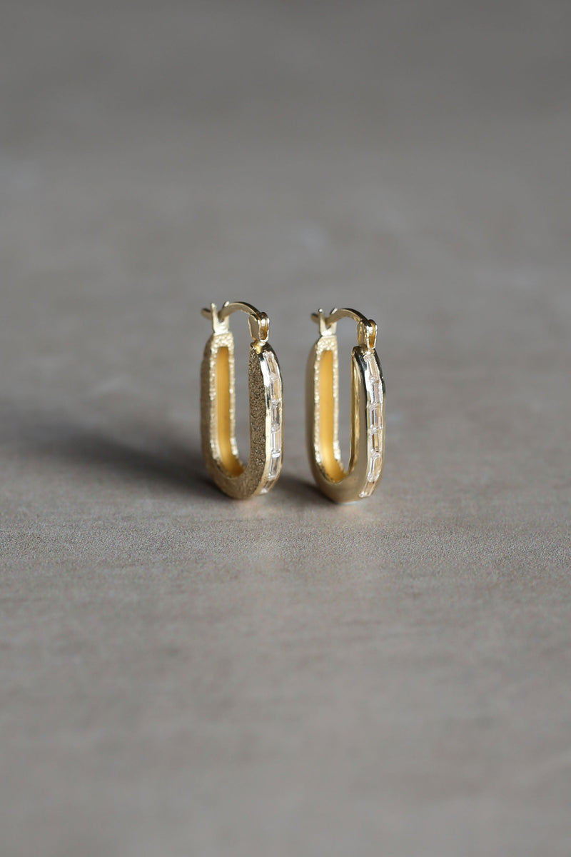 Glisten Earrings