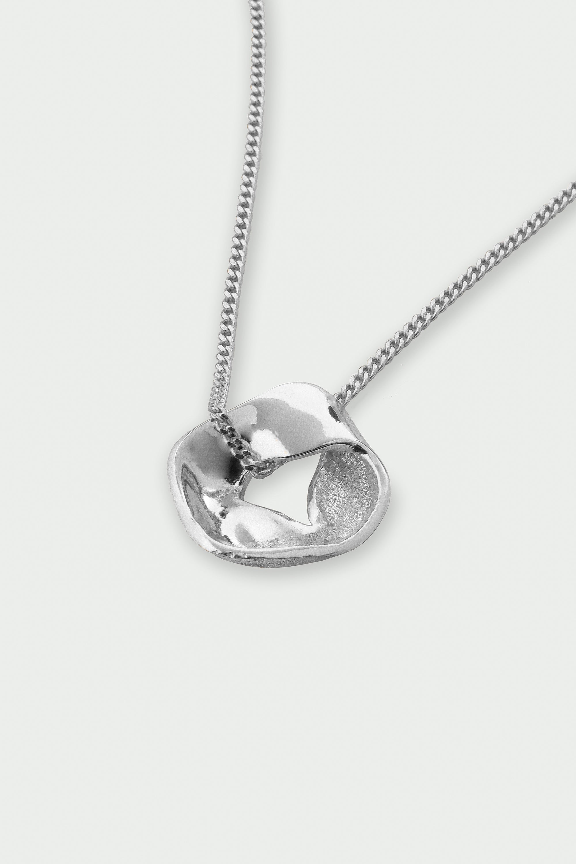 Motion Necklace