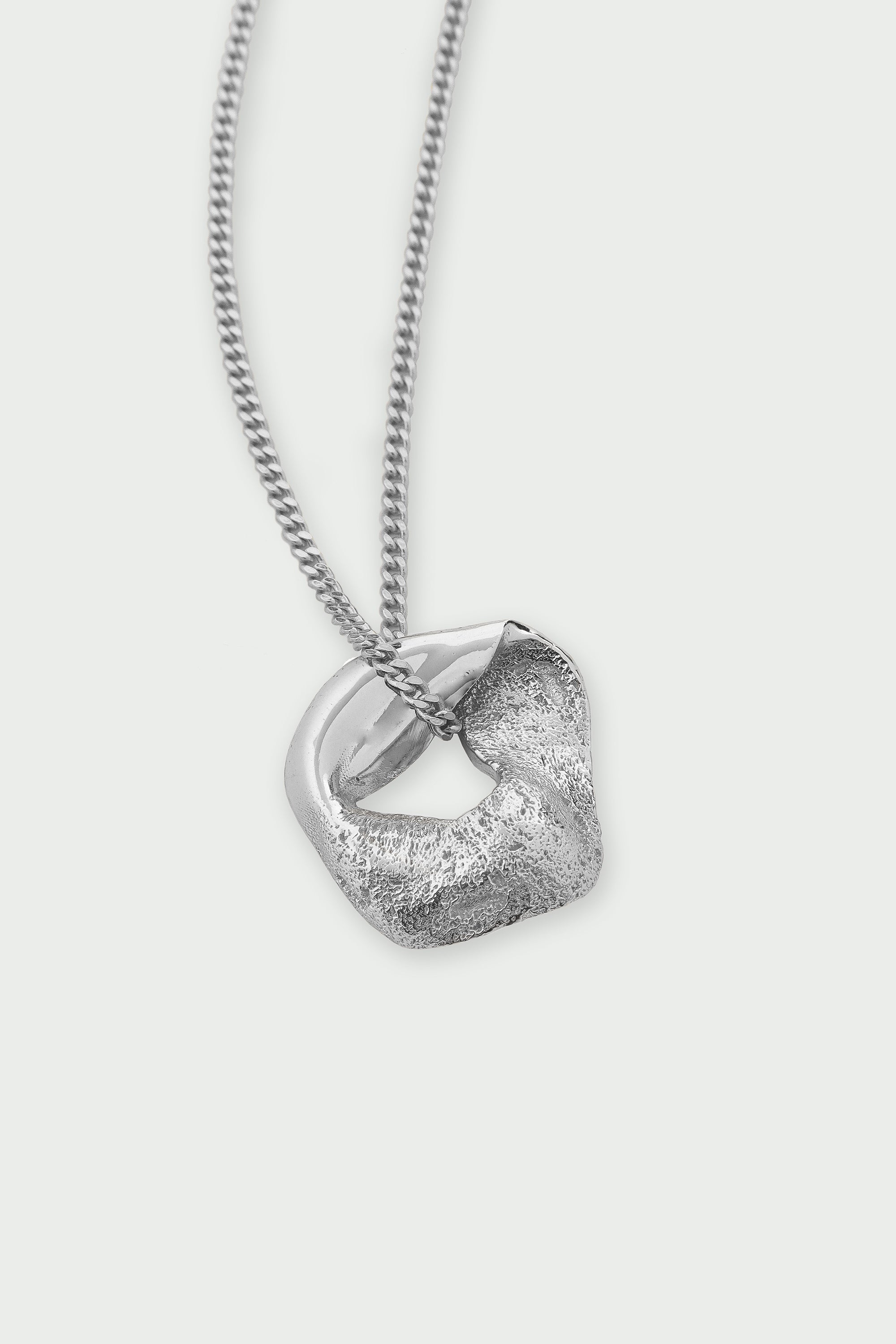 Motion Necklace