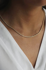 True Necklace Gold