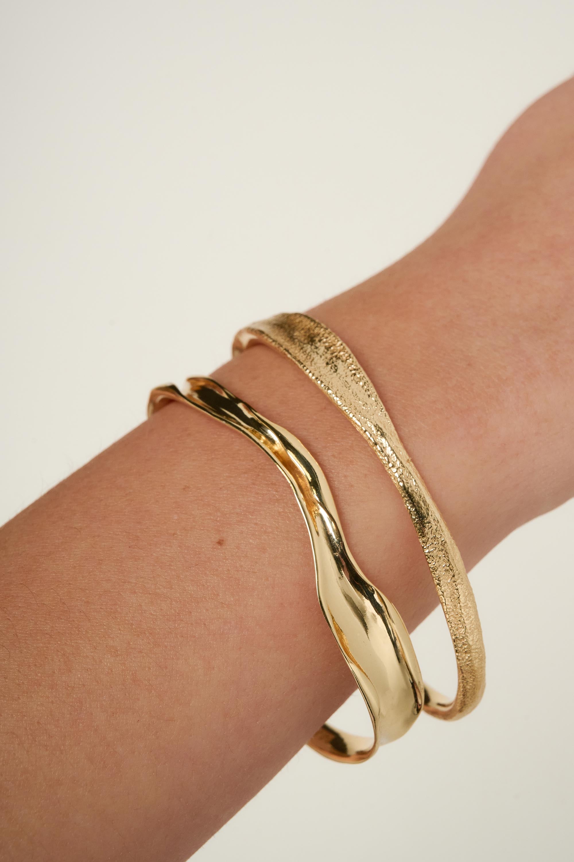 Fluid Bangle Set