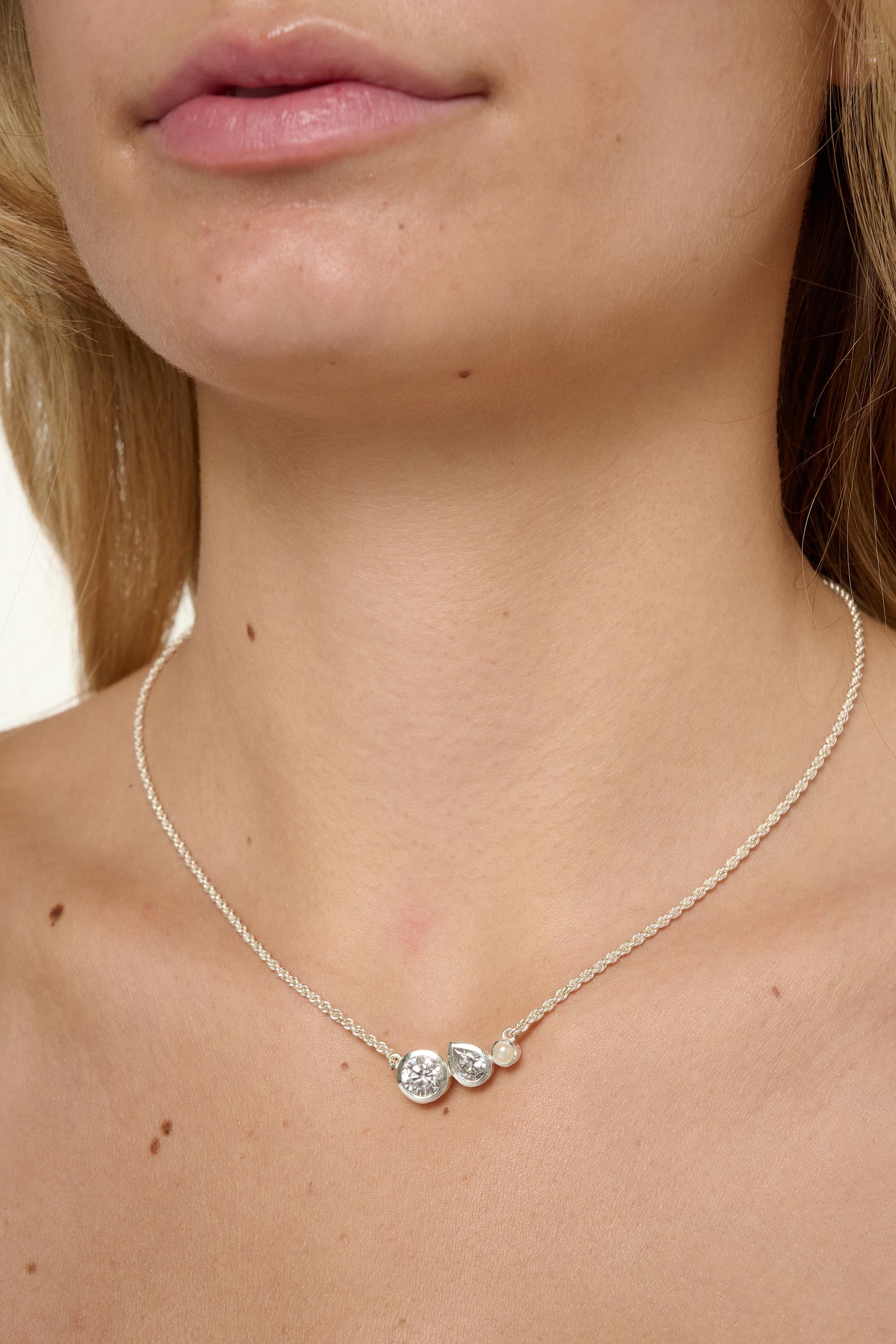 Pure Necklace