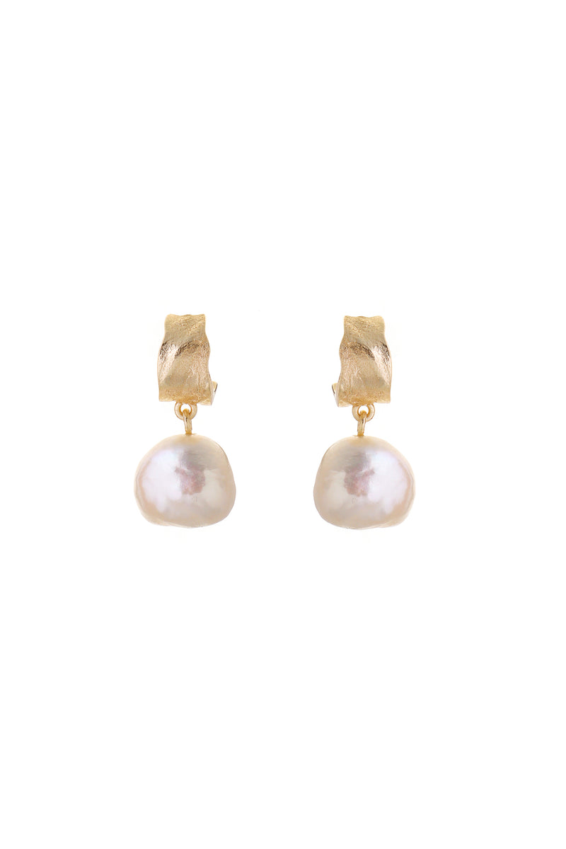 Freshwater Pearl Earrings Gold