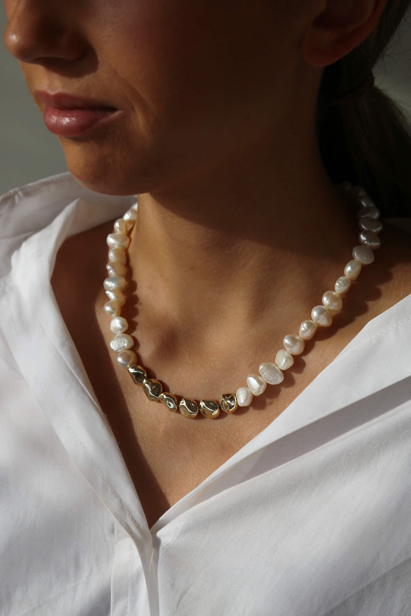 Organic Pearl Necklace Gold